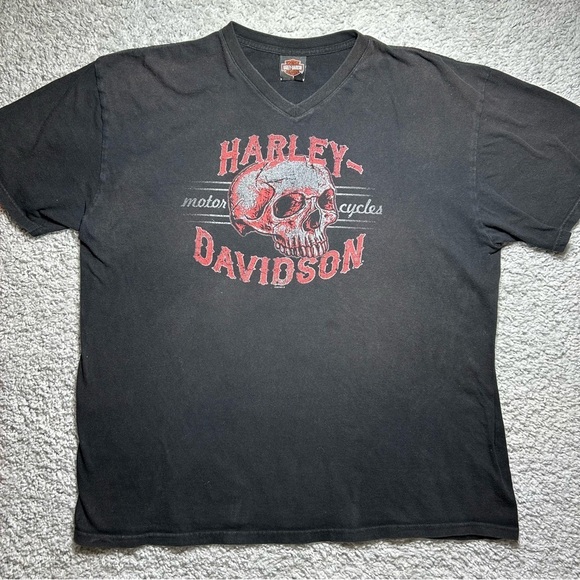 Harley Davidson Shirt Mens 2XL Motorcyles Skull HD Riding Gear Casual Vneck Tee - Picture 1 of 6